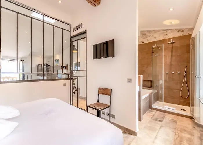 Loft Allard L Harbour Views L Shellter Апартаменты *