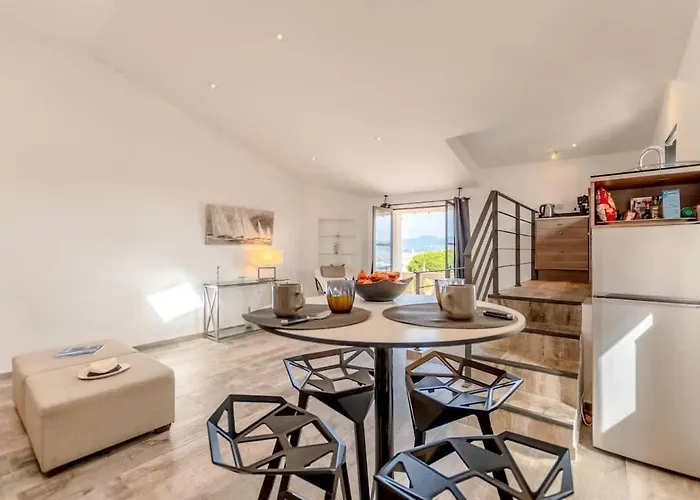Loft Allard L Harbour Views L Shellter Apartment Saint-Tropez